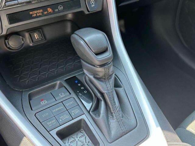 2022 Toyota RAV4 XLE AWD (Natl)