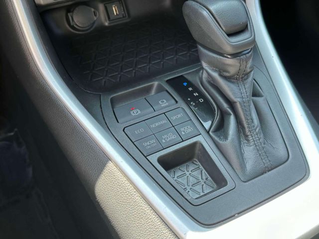 2022 Toyota RAV4 XLE AWD (Natl)