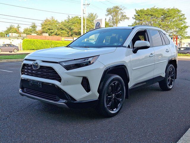2022 Toyota RAV4 Hybrid SE