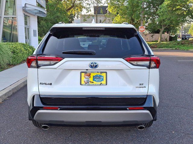 2022 Toyota RAV4 Hybrid SE