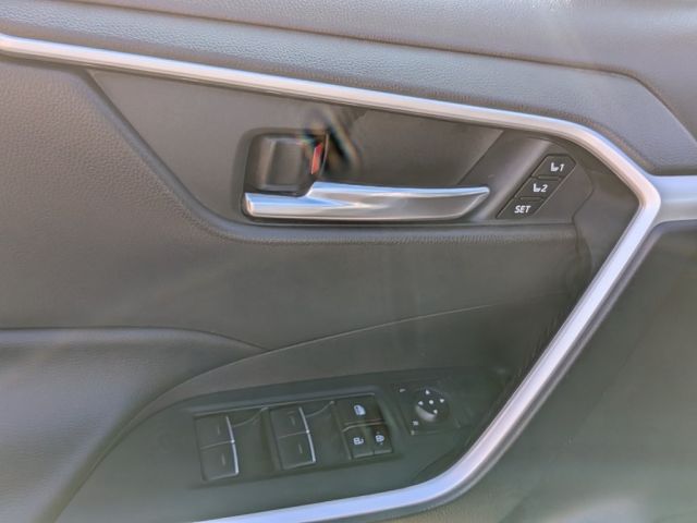 2022 Toyota RAV4 Hybrid XLE Premium 2022 Toyota RAV4 Hybrid XLE Premium