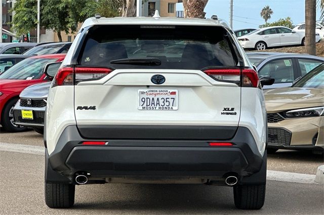 2022 Toyota RAV4 Hybrid XLE Premium 2022 Toyota RAV4 Hybrid XLE Premium