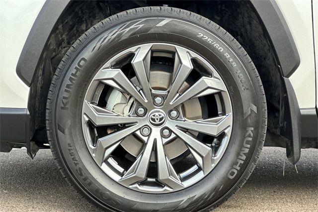 2022 Toyota RAV4 Hybrid XLE Premium 2022 Toyota RAV4 Hybrid XLE Premium