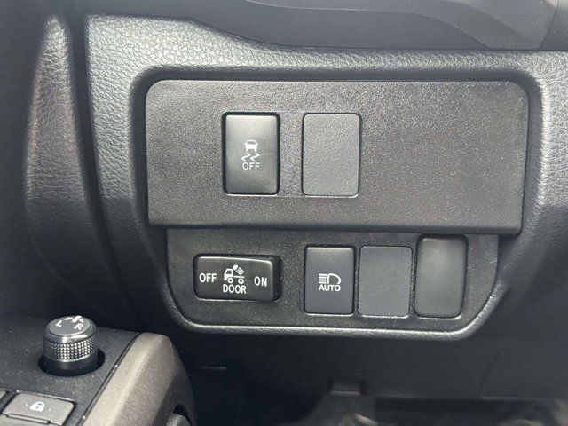 2022 Toyota Tacoma 4WD SR