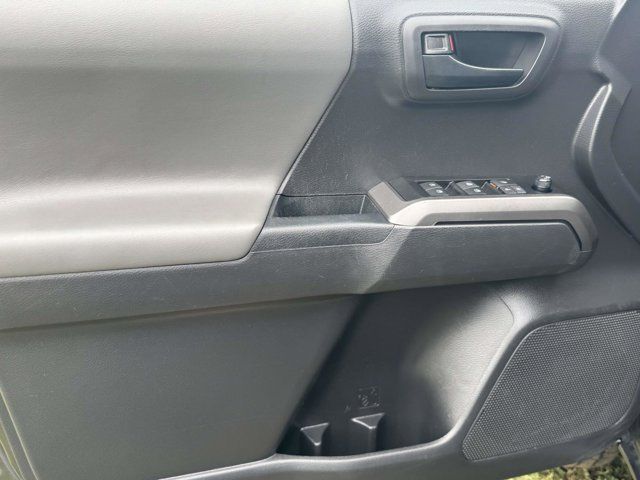 2022 Toyota Tacoma 4WD SR