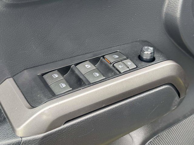 2022 Toyota Tacoma 4WD SR