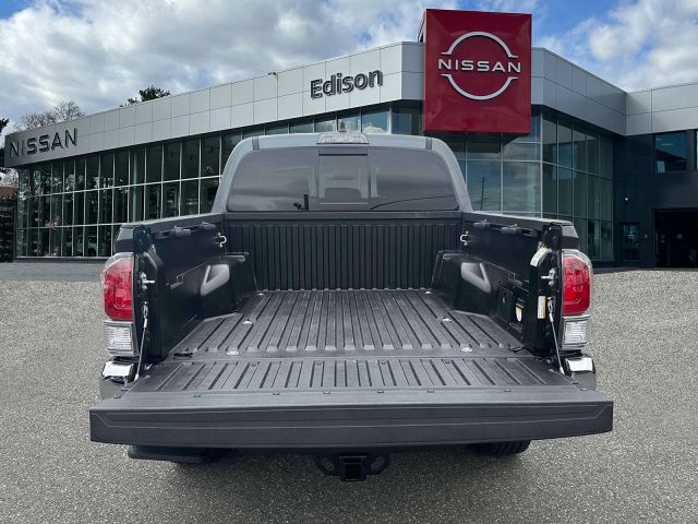 2022 Toyota Tacoma 4WD SR Double Cab 5 Bed V6 AT (Natl)