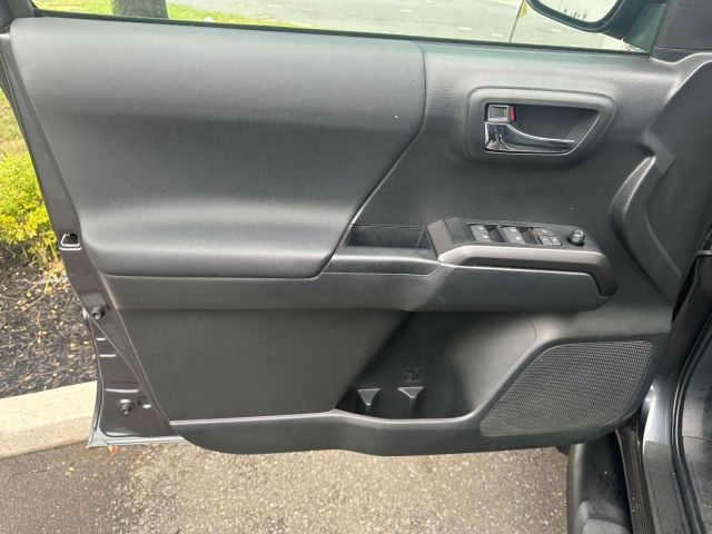 2022 Toyota Tacoma 4WD SR Double Cab 5 Bed V6 AT (Natl)
