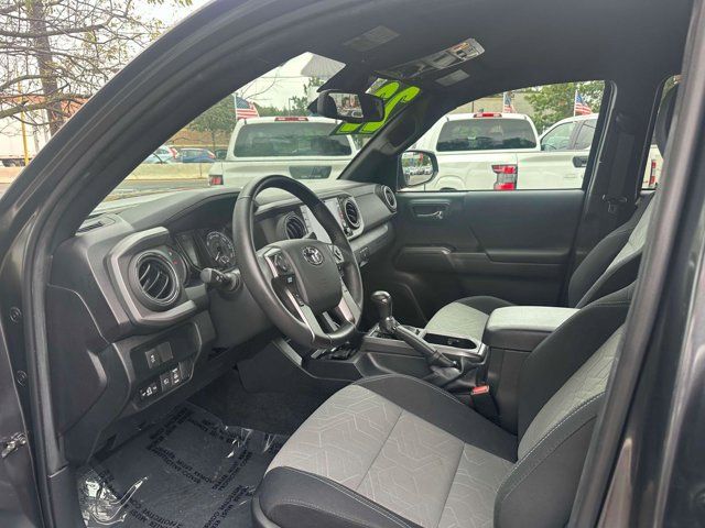 2022 Toyota Tacoma 4WD SR