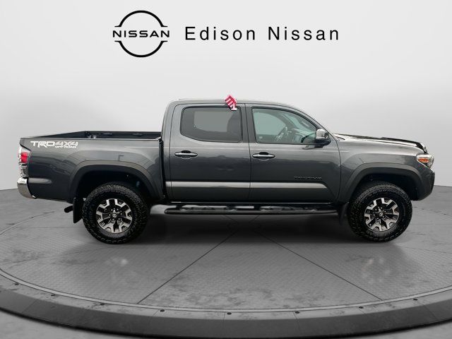 2022 Toyota Tacoma 4WD SR
