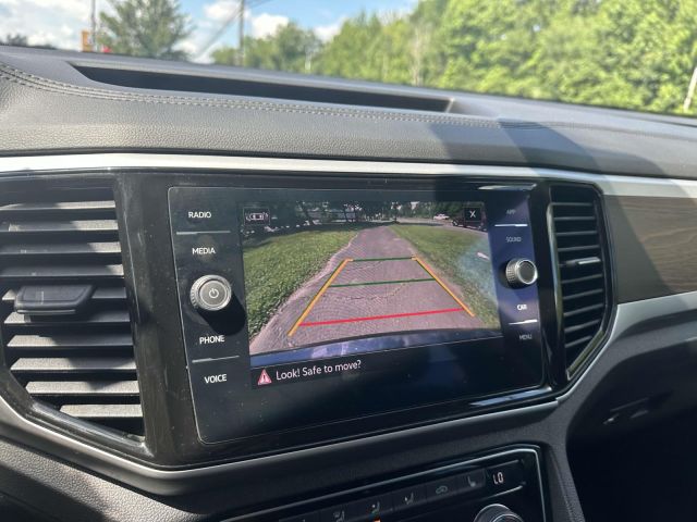 2022 Volkswagen Atlas 3.6L V6 SE w/Technology 4MOTION