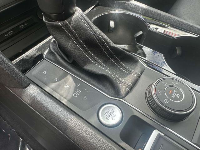 2022 Volkswagen Atlas 3.6L V6 SE w/Technology 4MOTION