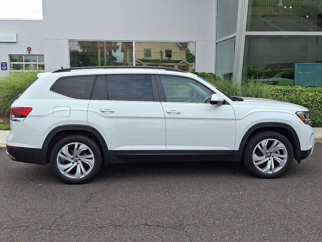 2022 Volkswagen Atlas 3.6L V6 SE w/Technology