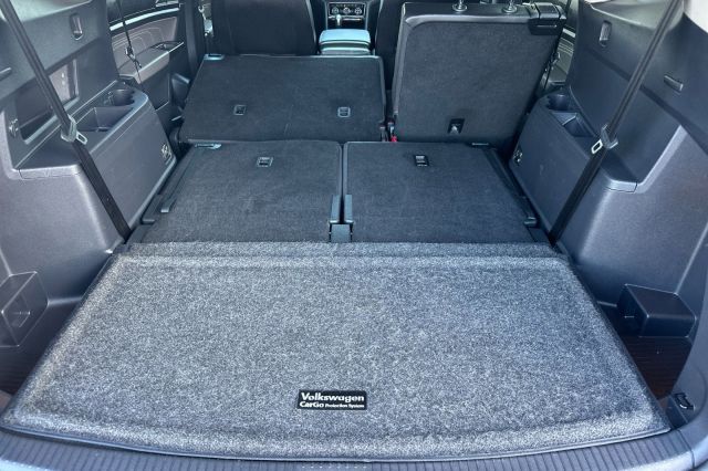 2022 Volkswagen Atlas 2.0T SE w/Technology