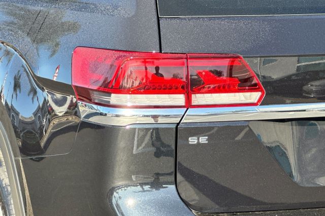 2022 Volkswagen Atlas 2.0T SE w/Technology