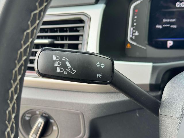 2022 Volkswagen Atlas Cross Sport 3.6L V6 SE w/Technology 4MOTION