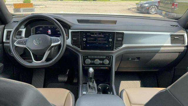 2022 Volkswagen Atlas Cross Sport 3.6L V6 SE w/Technology 4MOTION