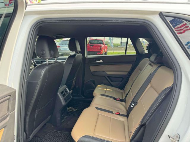 2022 Volkswagen Atlas Cross Sport 3.6L V6 SE w/Technology 4MOTION