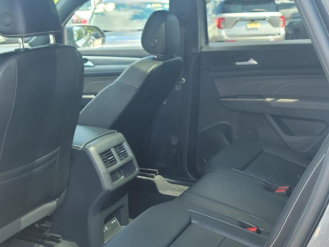 2022 Volkswagen Atlas Cross Sport 3.6L V6 SE w/Technology 4MOTION