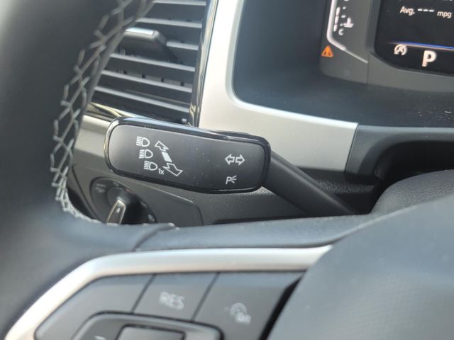 2022 Volkswagen Atlas Cross Sport 3.6L V6 SE w/Technology 4MOTION