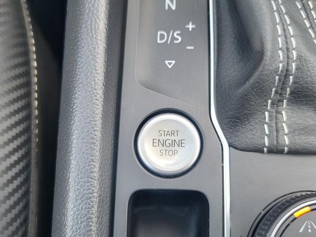2022 Volkswagen Atlas Cross Sport 3.6L V6 SE w/Technology 4MOTION