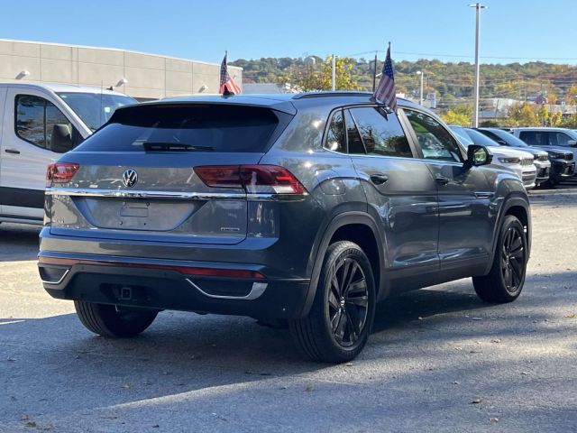 2022 Volkswagen Atlas Cross Sport 3.6L V6 SE w/Technology 4MOTION 2022 Volkswagen Atlas Cross Sport 3.6L V6 SE w/Technology 4MOTION