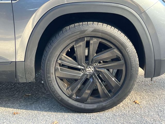 2022 Volkswagen Atlas Cross Sport 3.6L V6 SE w/Technology 4MOTION 2022 Volkswagen Atlas Cross Sport 3.6L V6 SE w/Technology 4MOTION