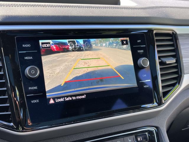 2022 Volkswagen Atlas Cross Sport 3.6L V6 SE w/Technology 4MOTION 2022 Volkswagen Atlas Cross Sport 3.6L V6 SE w/Technology 4MOTION