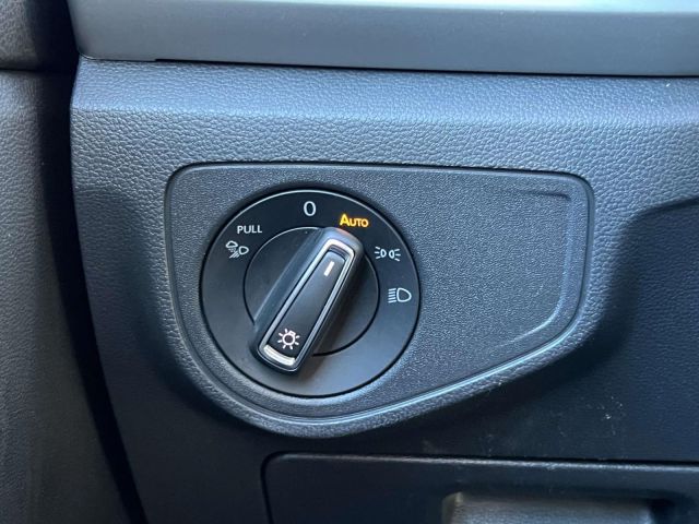 2022 Volkswagen Atlas Cross Sport 3.6L V6 SE w/Technology 4MOTION 2022 Volkswagen Atlas Cross Sport 3.6L V6 SE w/Technology 4MOTION