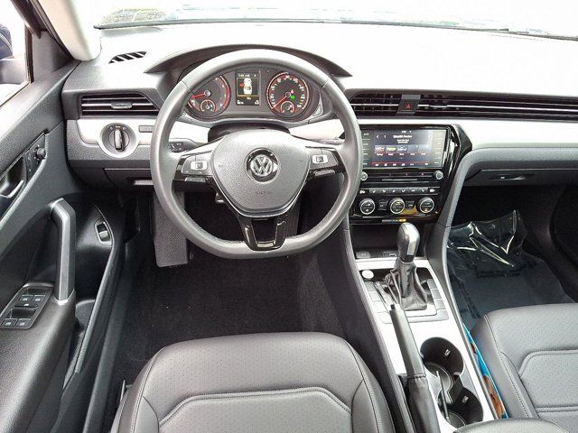2022 Volkswagen Passat 2.0T SE
