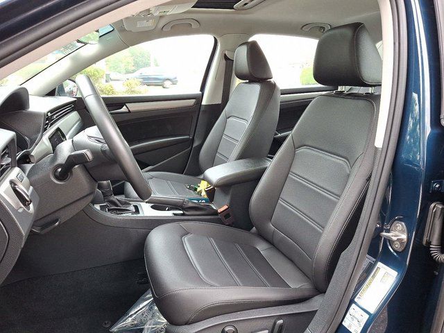 2022 Volkswagen Passat 2.0T SE