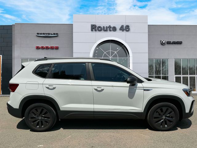 2022 Volkswagen Taos S FWD