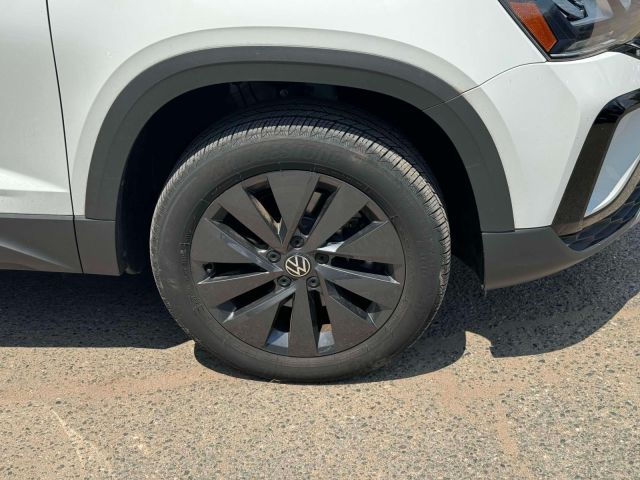 2022 Volkswagen Taos S FWD