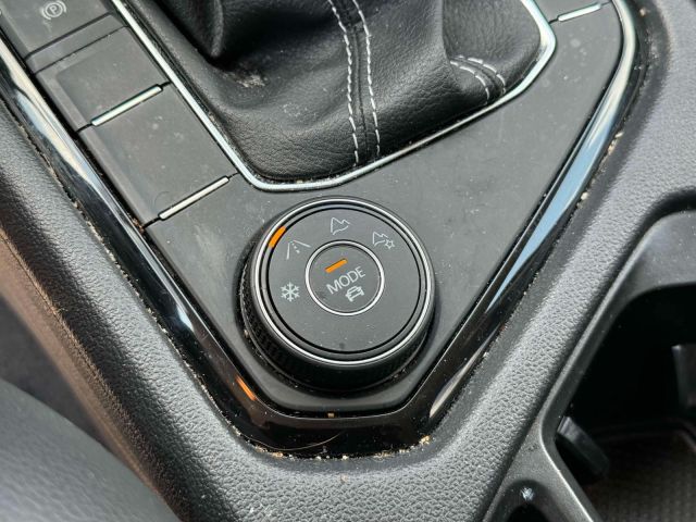 2022 Volkswagen Taos SEL 4MOTION