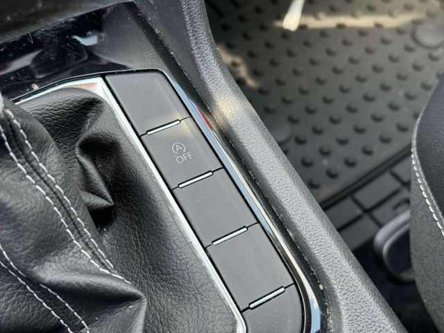 2022 Volkswagen Taos SEL 4MOTION