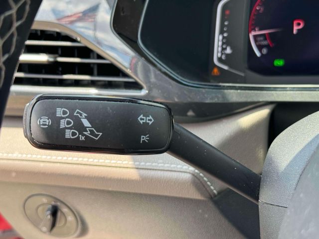 2022 Volkswagen Taos SEL 4MOTION