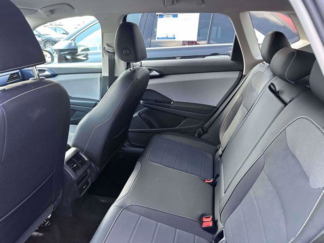 2022 Volkswagen Taos SE 2022 Volkswagen Taos SE