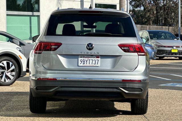 2022 Volkswagen Tiguan 2.0T SE