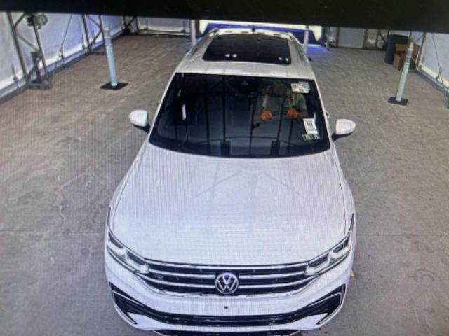 2022 Volkswagen Tiguan 2.0T SEL R-Line 4MOTION