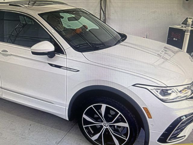 2022 Volkswagen Tiguan 2.0T SEL R-Line 4MOTION