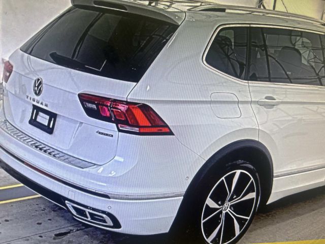 2022 Volkswagen Tiguan 2.0T SEL R-Line 4MOTION