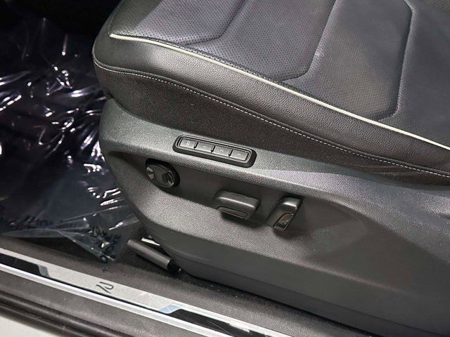 2022 Volkswagen Tiguan SEL R-Line