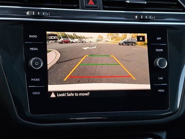 2022 Volkswagen Tiguan SE R-Line Black