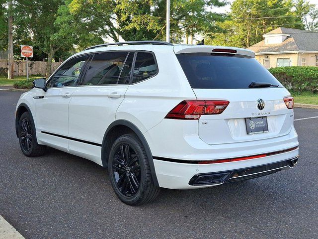2022 Volkswagen Tiguan SE R-Line Black