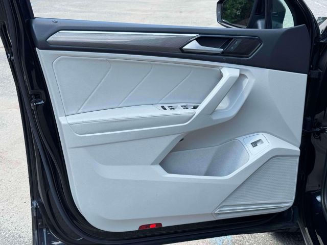 2022 Volkswagen Tiguan 2.0T SE R-Line Black 4MOTION