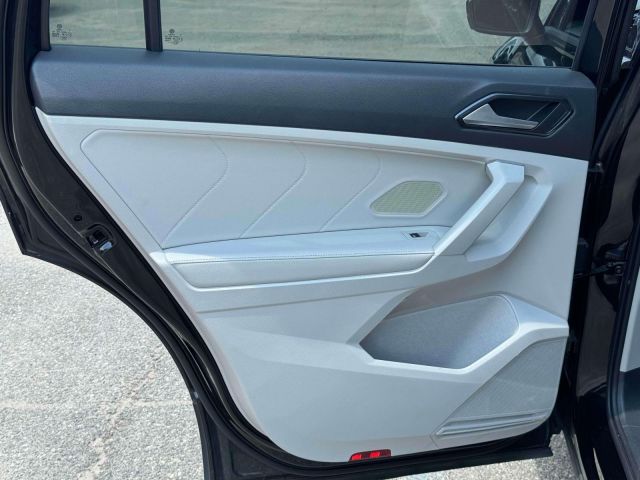2022 Volkswagen Tiguan 2.0T SE R-Line Black 4MOTION