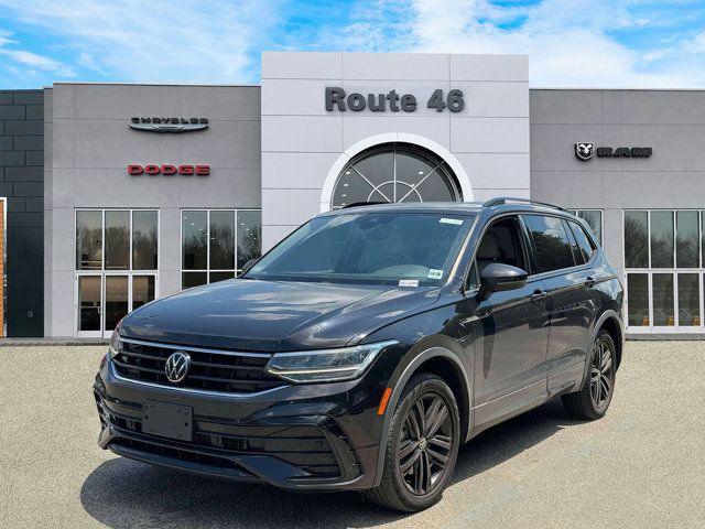 2022 Volkswagen Tiguan SE R-Line Black