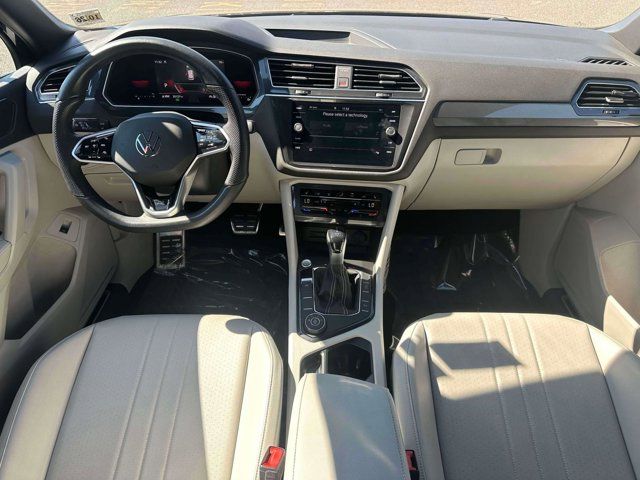 2022 Volkswagen Tiguan SE R-Line Black