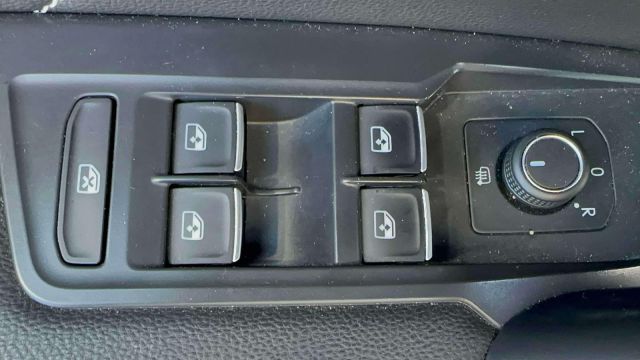 2022 Volkswagen Tiguan 2.0T SE R-Line Black 4MOTION