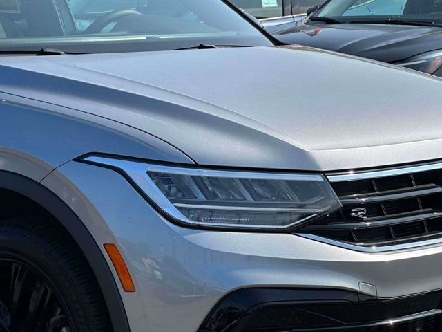 2022 Volkswagen Tiguan SE R-Line Black